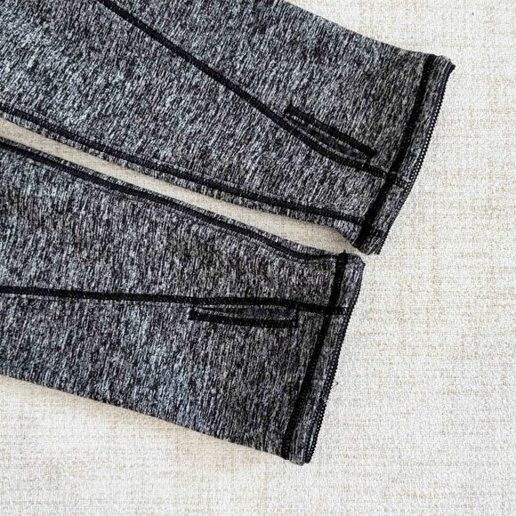 lululemon Heathered Black Always Alert 1/2 Zip size 6 - Picture 12 of 15